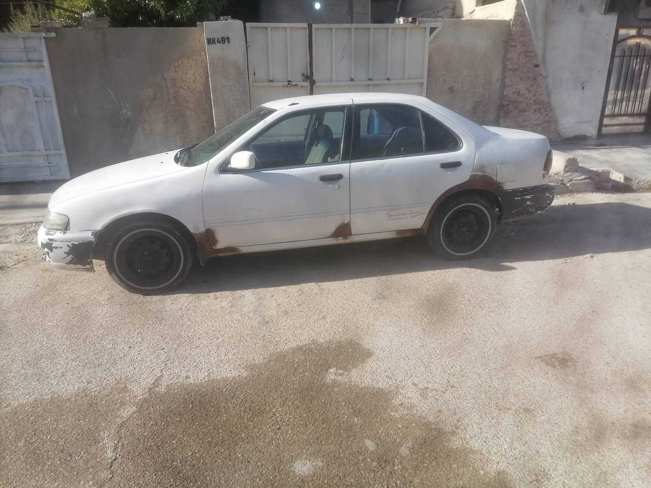 نيسان سني موديل ٩٦ خصوصي بغداد بسمي   يسره بلاد مكينه 1800 قبق اسود مجاول كير اوتوماتيك ميكانيك تبرير كمبريسر ضعيف كهربائيات شغاله سعر 35 مكاني بغداد الدوره ابو دشير ***********
