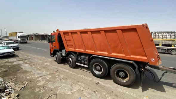 السلام عليكم …. فالفو عقرب قاطره و مقطوره …. مرقمة بموديلها ￼ ‏2003 …. حجم ‏430 ￼￼ …. 

للأستفسار : ***********
