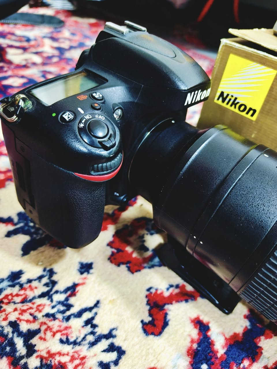 نيكون D610
شتر50k
نضافه البدي 90%
ملحقات كارتونه وشاحنه وبطاريات ثنين 

عدسه نيكون 70-200 فتحه 2.8
الاصدار الثاني نانو كرستال نظافه العدسه 90%

سعر البدي 450 
سعر العدسه مليون و150 
بيهن مجال قليل للشراي
مكاني بغداد الحريه 
***********
