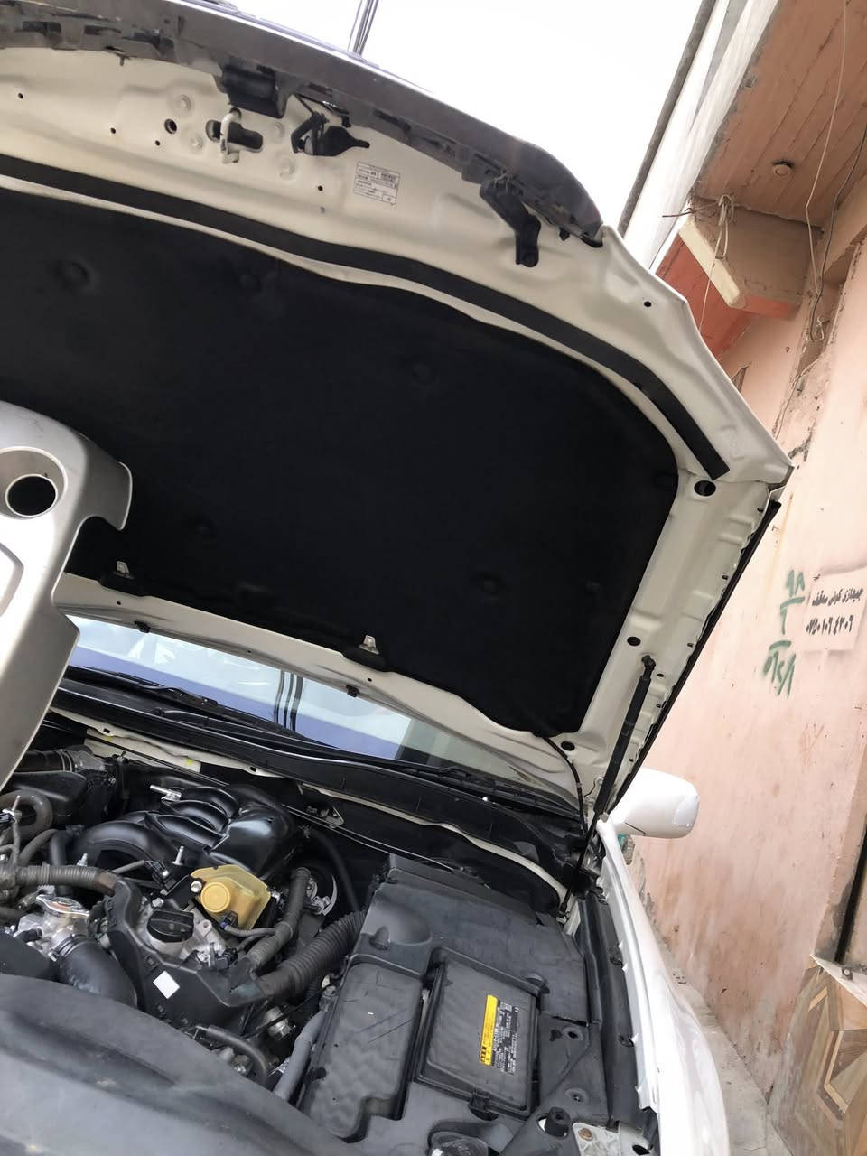 شاهینە ٢٠٠٥ براوە ناوزەرد ١٨٢
سەیارەی ماڵانە مەزبوتە سارد گەرم بەستراوە 
ویل نەوتی سەقف شوشەی شوێن موسی جوان 
بێ چاڵو چۆڵی بێ تەقەو ڕەقە  
کونی گەرمی گیراوە نەفەس نادات 
کامل حەمامی مەکینەو سندوقی کراوە 
بەگشتی سەیارەیەکی جوانو مەزبوتە
گۆڕینەوەش ئەکەم بە مەلیکەو شاهینە  
0750 129 21 52
