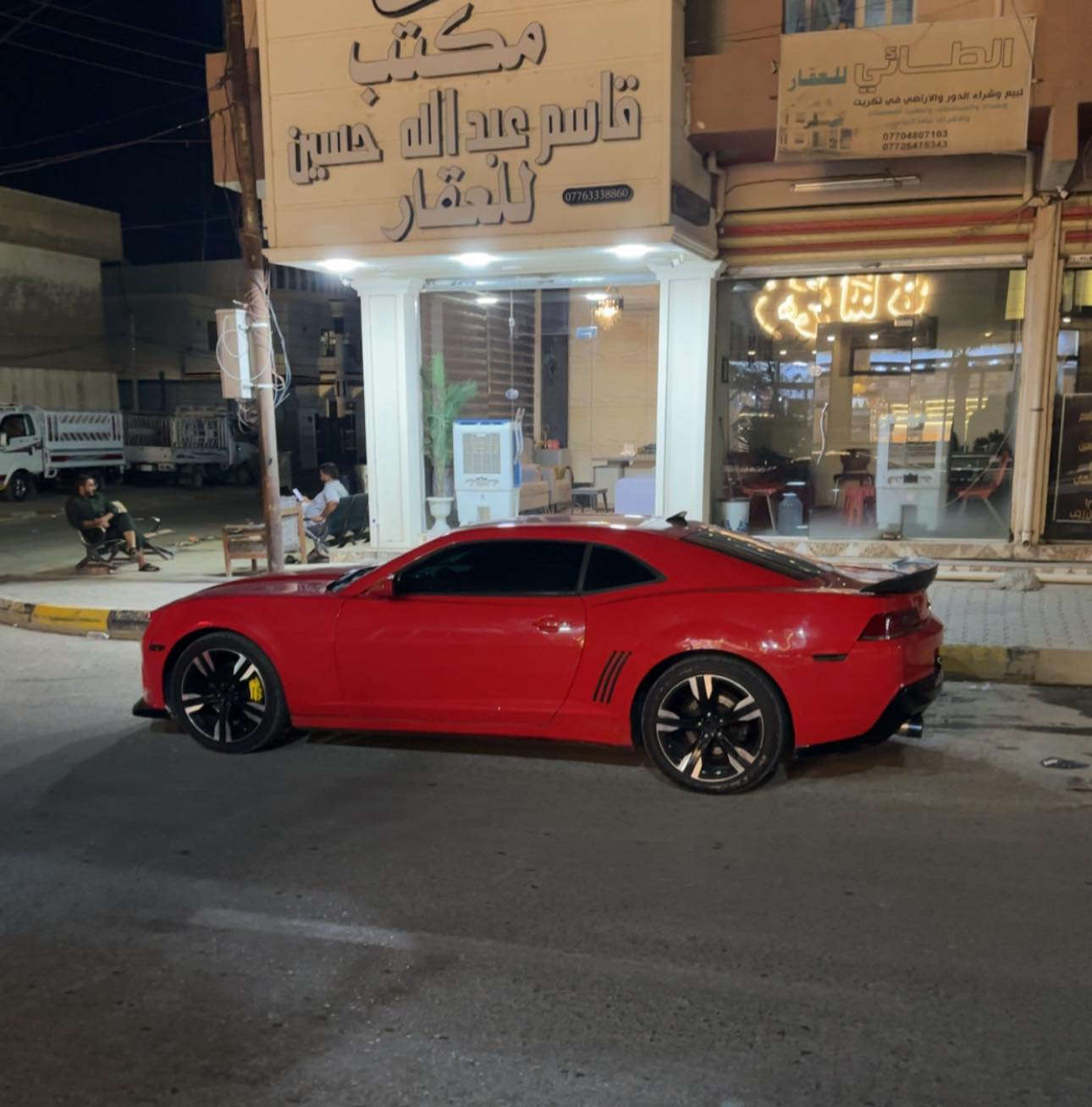 السلام عليكم 
كمارو 2014 Rs 
3600 v6 يعني سته سلندر 
السياره ضربتهة من امريكا جاملغ امامي يمين ويسار وبجم بس كلش خفيفه وموجوده صور الحادث 
يعني حاليا السياره قطعتين جاملغات امامية والبنيد مفتوح فقط
والجاملغ الخلفي اليسار بي بارد وباقي السياره بيهة ملاحظات بسيطه 
محدث zl1 بجم و ويالة مميزات كلش zl1 اصلي ودفيوزر ولحية 
لايتات مربع w
محرك جديد وكلشي بسياره حلو ونصبة وسرعه 
التزويد الي عليهة برمجة الشيخ وتفريغ وداون بايب 
بلكات ريسنك 
تايرات خلفي جديد 
نوزلات جديد 
اذاين جديد 
السياره تقريبا ما بيهة نواقص 
السعر 110 وبيهة مجال 
هزة السياره ما منتهية بعدهة رقم بغداد جديد 
مكان السياره بغداد او صلاح الدين 
***********
