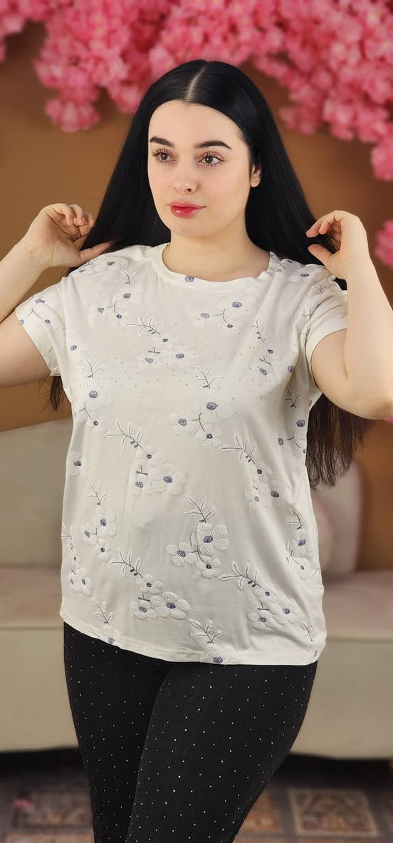 بدي ابيض خامه قطنيه تطريز 🩷
القياس استندر كبير 
وزن ٥٠ الى اكثر من ١٠٠ 
🔴يوجد جمله ومفرد 
للطلب والاستفسار يرجى مراسلتنا عبر واتساب 🩷 
يوجد توصيل إلى كافه انحاء العراق


**إذا كنت صاحب هذا الإعلان وتريد حذفه لأي سبب، رجاءا أرسل رسالة إلى الدعم الفني**