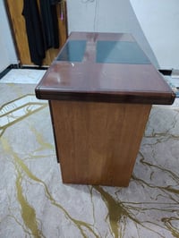 ميز مكتبي • صاج تركي • نضيف وقوي