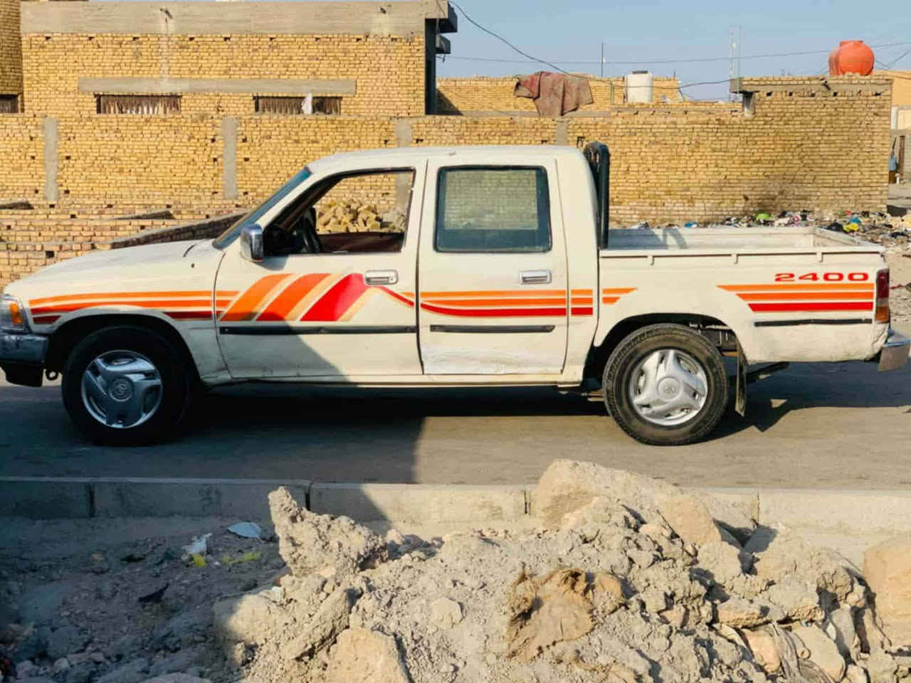 سلام عليكم بيكم تيوتا موديل 90 رقم بصره سنويه عاج شرط تحويل محرك كير شاصي مكفولات صاحيه من لكلبه كهربائيات شغاله تخم تاير جديد مكان سماوه الخضر 
سعر 23 وبيه مجال //رقم الهاتف//***********//
لا يتواجد على الفيس
