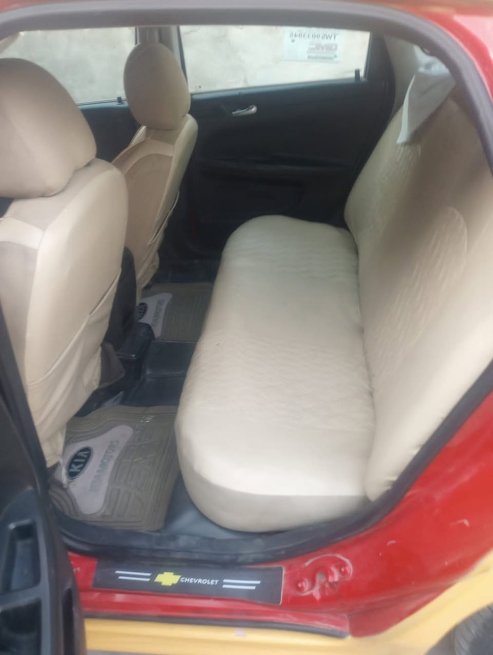 السلام عليكم سياره امبله البيع مديل 2009 سياره جاهزه من كلشي كير مكينه حداديه تخم تاير كله جديد سياره بيها جاملغ القدام جهد العبري وبيها طخاه بل جاملغ الوره زغيرخ عل بارد سنوه اله 2027 السعر 65 وبيها مجال قليل الستفسار عل رقم  *********** النصال عل رقم سياره رقم نكليزي  بيع ومراوس
