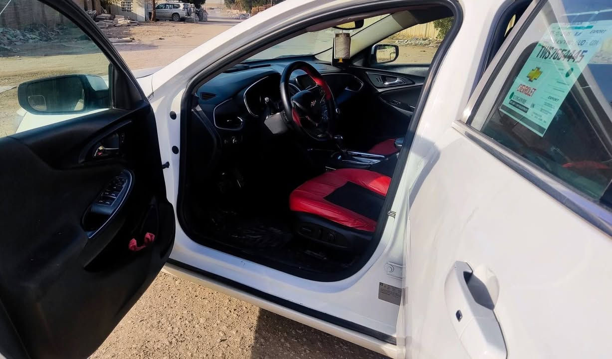 السلام عليكم
اللهم صل على محمد وال محمد 

شوفرليت ماليبو فئة LT  مديل (2016) أول صناعة 🇺🇲

وارد امريكي

حادث بأمريكا (جاملغ ايسر وربع بنيد معمرات نفسهن)

بل العراق الصبغ (قطعتين بدون دواخل)

الممشى 20000 كم 

حجم المحرك 1500 تيربو ✈️ الوحش الأمريكي 🇺🇲

المواصفات معروفه LT 

شاشة تدعم كار بلاي وكاميرا خلفية دوارة وتبريد قطعتين 

(وغيرها موصفات معروفة 1/1) 

اخواني السيارة مال جناي رقم نجف نكليزي استوني سويته بأسمي تحويل ثاني يوم شرط 

الـسـعـر (95💲) كلش مناسب وبيه مجال للشراي ويدلل وكلشي اكو بسوك حسب سياره ورقمهه ماعجبتك شوف احسن منها ونورونا تعليق حلو 

مكاني: النجف الاشرف

للاستفسار الاتصال على: ***********
