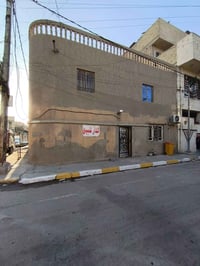 دار للبيع 80م ركن طابقين يحتوي على استقبال وغرفه ومطبخ وصحيات وحولي طا...