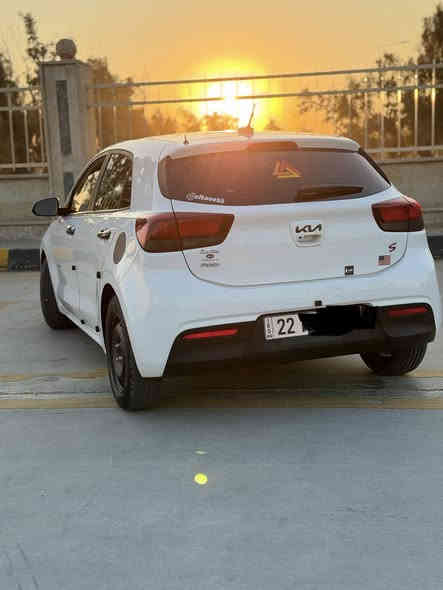 للبيع كيا ريو ((جنطة))موديل 2023((مرقم اربيل الجديد+هزه جديد +سنوية جديد)) شرط التحويل
🔥 مواصفات s المعروفة
🔥 ماشية 38 الف فقط
🔥 شاشة كبيرة الحجم
🔥 تحمكات استيرن جهتين
🔥 كير اتوماتيك
🔥 محرك 16 دوش
🔥 فحم كزوز بيها الاصلي 
🔥 كير svt
🔥 تبريد وتدفئة
🔥 شحن وايرليس
🔥 مثبت سرعة
🔥تايرات جدد +باتري جديد
الضرر: شبه كلين ((بدون ايربكات خلاص ))بيها بس تعديل بارد بالجاملغ الامامي جهة النفر بجم كبس خلفي كبس السياره احلى من الصور وانظف بعد وكلشي بيها بلادي 

السعر خاص او اتصل
***********
***********
