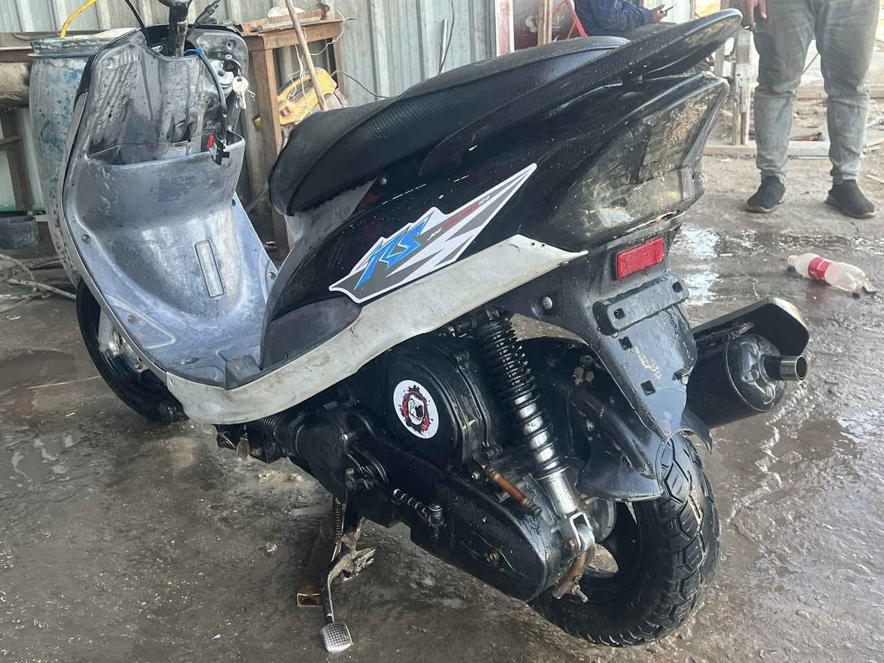 سلام عليكم خوان ماكس منغولي بلادي ممفتوح مختمه ختم واحد وي لمكينه جاهزه كفرات موجود نكره سلف سعره 450 وبيه مجال لشراي 
خوان ملاحضه ( الي بس يعامل لا يجي حنه ع باب الله )
للتواصل ***********
