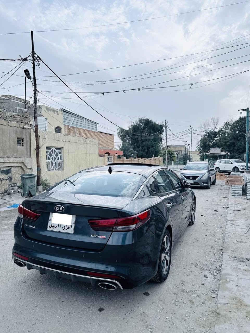سلام عليكم اوبتيما للبيع 2018 فول للأخير SX 
تفاصيل 👇🏻👇🏻 
لد امامي لد خلفي
1_ بصمة⁩. 
2_ محرك 2000تيربو ✈️ ⚔️⁩
3_تبريد قطعتين ⁦❄️⁩
4_كروز سرعة🔒 
5_مراية داخلية+جانبة عاكسة ⁦🔍
6_تحكم ستيرن ⁦⚔️⁩
7_ شاشة كبيرة
8_ مري شفط
9_رادار جانبي
10_كشنات كهرباء ذاكرة ✨⁩
11_ لدات الداخلية⚔️⁩
12_ انارة ترحيب💡 ⁩
13_شاشة اعطال💬
14_ داخل جلد  ⚔️⁩
15_رادار خلفي
16_ جام عازل
17_سستم ايرباك⚔️⁩ 
18_ويل+تخم تاير جديد⁦⚔️⁩
19_صدر امامي خلفي نضيف 
20_حساس مطر💦
22_كشنات هيتر+تبريد
23_تبريد+ تدفئة شغالة 
24_حساسات خلفي 
25_لايت زنون 
26_داخل  اسود 
27_كشن ذاكرة حفظ
28-بانوراما
.
حادث جاملغ + بنيد بدون دواخل ايرباك دركه فقط السياره حلوه وجاهزه ماعايزه شي شراي تفضل خاف 
(ملاحضه)👇🏻🆘
إذا يبقه ع مشتري قسم من الفلوس مو مشكله 
للاستفسار (***********) مكاني نجف كوفه 
السعر المطلوب 125 وقابل للتفاوض 🆘♥️.

