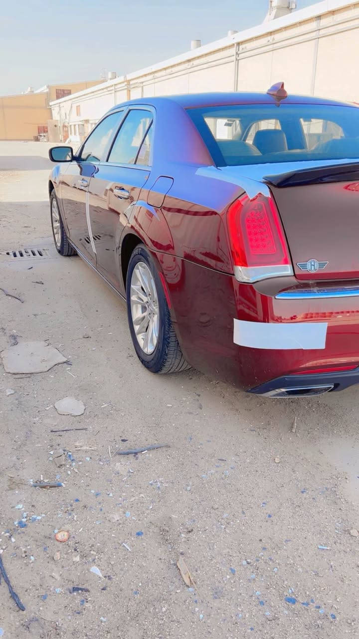 اسلام عليكم اوباما للبيع موديل 18اصل وارد كندي بيه صبغ باب خلفيه فقط رقم بغداد بأسمي وسنويه وهزه جديده موصفات السياره كشن جلد كهرباء خزن ميموري او كشن ذاكره ستيرن كهرباء بنراما شاشه كامره سياره جديده ماناقصه برغي گير مكينه اكسل كله لوك جديد عله وضع الشركه سياره ماشه 132 قابل للزياده السعر 245 بيه مجال 
العنوان بابل *********** الهندية, كربلاء
