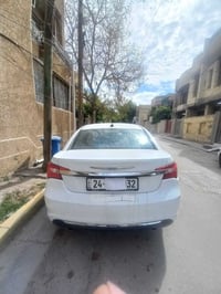 كرايسلر ٢٠٠ • ٢٠١٣ • باسمي