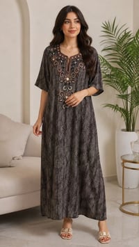 فستان • XXL • تطريز راقي