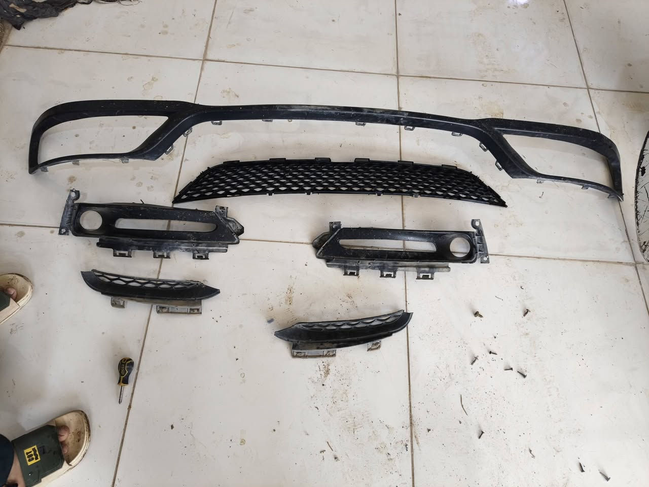 لايت اوباما S منضومة جكساره عالي ناصي تترحملي ما دامك عالشارع والله يحتاجن  جامات السعر ١٢٥
شباك دعاميه Sبجم عريض الجوه السعر ٢٥ 
ليزات مع الد اوباما S السعر ٥٠ جاملغات اوباما ابيض ثلجي بيهن صبغ ومعجون خفيف السعر ١٥٠ مكان ناصريه شطره توصيل حسب الاتفاق ***********
