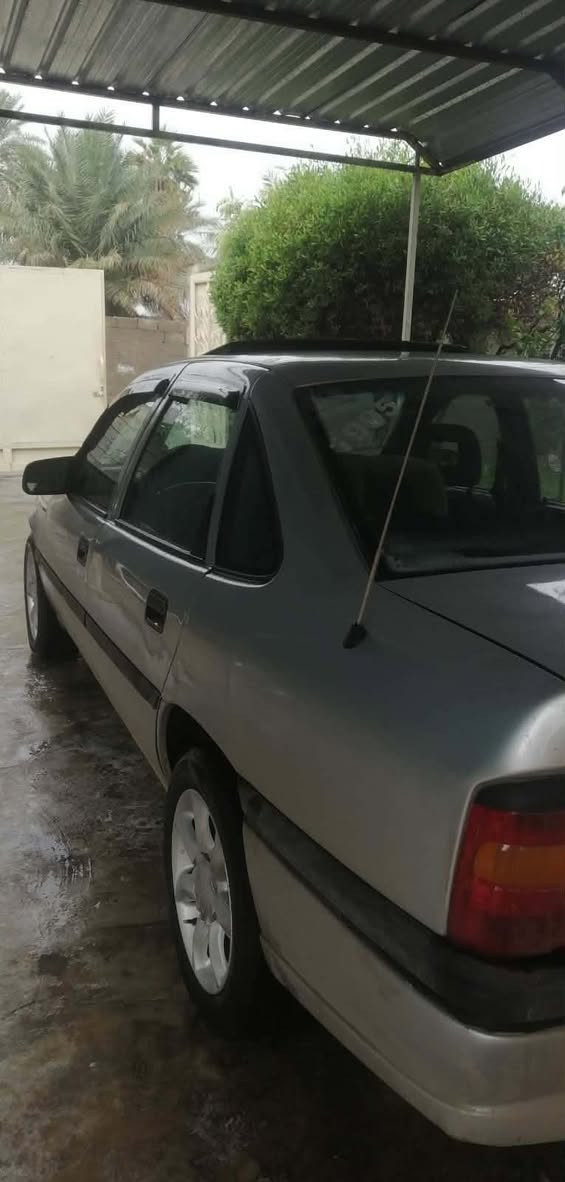 أوبل فكترة موديل 95 رقم سليمانيه رقم دولي بأسمي شرط التحويل بدون ضربة بدون خياس  سنوية جديد لل2030 رقم***********سعرها 47وبيها مجال
