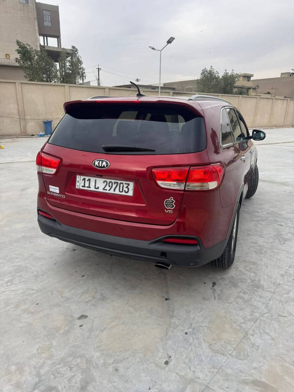 السلام عليكم..سورنتو وراد امريكي..2017..٧راكب محرك ...6سلندر مامفتوح حادثه خشم الجاملق  الامامي بدون دواخل وبدون تبدل  كلها ليبر واحد بدول فتح ...فقط الصفحه اليمنه صبغ اثر شخوط   السياره جاهز وجديده مثل ماموضح بلسونارالسعر165...بغداد حي النصر....***********
