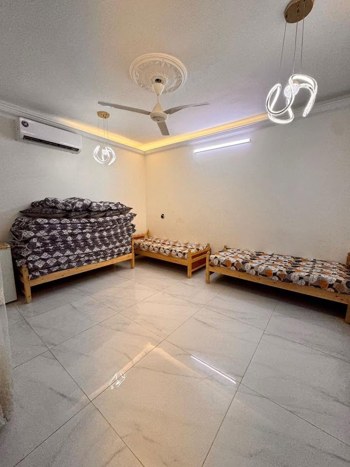 متوفر حجوزات طوال ايام الاسبوع واتساب***********☎️
متوفر ايام الاسبوع الجاي مزرعه تخبل vip
كافه العاب كلشي متوفر مزرعه جاهزه من كلشي 
يحب يراسلني واتساب***********☎️
حياكم تنورنا بكل وقت بلد 💜✅🏝️
علمنا ان مزرعه موثقه تطبيق اجرلي احجز انت مطمئن✅
