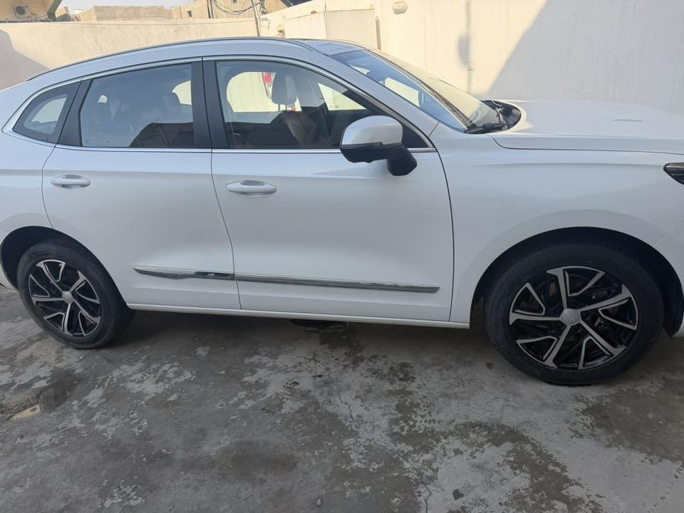 هافال جوليان فول مواصفات اعلى فئه 
داخل ضمان الشركة 
ماشيه ٥٥ 
بيها شبر بارد 
سعر ٢١٥٠٠ 
تواصل واتس ***********
بغداد
