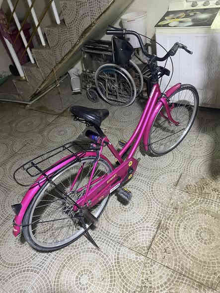 سلام عليكم 
بايسكل للبيع 

لون حلو و نادر 

نضافه ٩٥ بل ١٠٠ بل حقيقه احله 

أي عيب مابي 

سعر ١٠٥ وبي مجال للشراي 

كركوك حي واسطي 

***********
 و تحياتي للجمع
