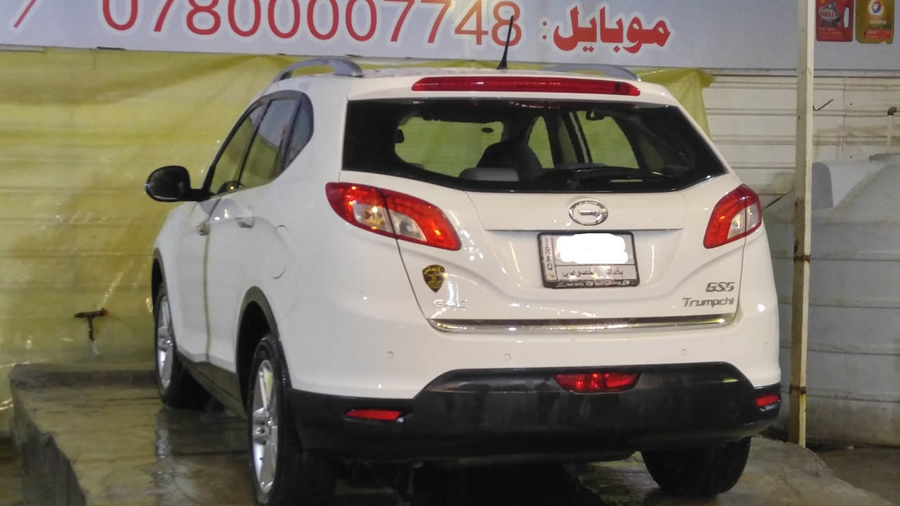 سيارة GAC GS5  ترمبشي موديل 2016  . السيارة استعمال شخصي على وضع الشركة مواصفاتها محرك 2000 سي سي تنفس طبيعي تعمل بالبنزين العادي الكير سي في تي . الكير والمحرك من شركة تويوتا . الكهربائيات والتبريد من شركة بوش الالمانية والتبريد يعمل بكفائة. لم ابخل عليها ودائما اعود للشركة فى بغداد للصيانة لكي. ابقيها تعمل بكفائة الشركة. اشتريتها من الشركة وهي على ايدي. فيها تحكمات ستيرن بالسرعة والراديو . التبريد فيه مناخان للسائق والراكب. السبير ما نازل ودائما اشتري تخم كامل عندما تستحق اطارات جديدة . الجام اتو . تنبيه للسرقة . صدر مبدل شركة. السيارة جاهزة وفيها تصليح بارد قليل فى الباب بجوار السائق . سيارة تدوم عمر وهي من اقوى السيارات الصينية التي صنعت لتنافس السيارات الامريكية . رقم التلفون  ***********  السعر 105$ النجف, العراق
