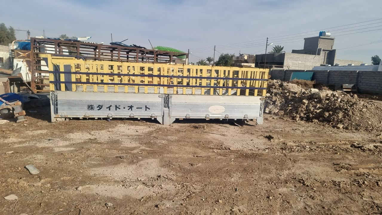 ***********
***********
