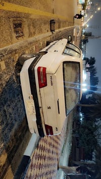 بيجو 405سياره تبريد حداديه كهربايات كله شغاله سياره بيه كاسكيت وتغم تا...