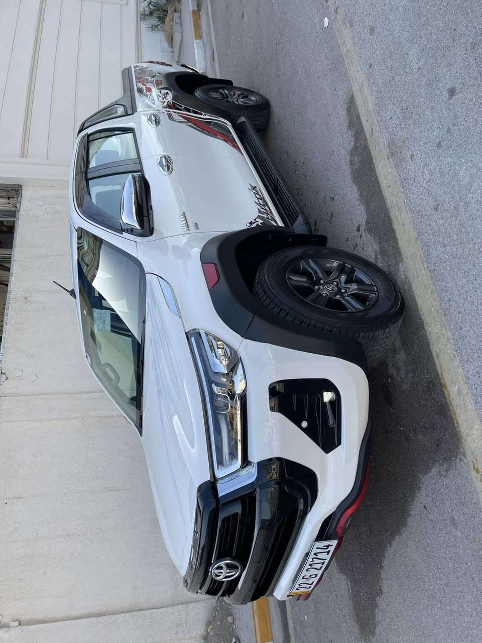 للبيع بيكب هايلوكس 6 سلندر شركه ساز TAD موديل ٢٠٢٤ رقم اربيل بسم الشركه تريد تحويل او وكاله مباشر والسياره مكفوله كفاله عامه من صبغ او بارد او فتح سعرها 39000 او بيها شي بسيط مكانها بغداد اليرموك للستفسار 
***********
