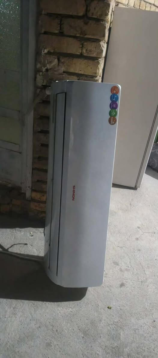 أغراض للبيع كله الأغراض مستخدمه شهرين فقط البرادات العمودي والبطح   بابل مكانهن
كاونتر ٥٥٠ وبي مجال 
تخم ٤٠٠ وبي مجال 
براد عمودي ١٨٠ وبي مجال 
براد بطح ٤٠٠ وبي مجال 
ثلاجه حجم وسط عايزه غاز فقط ١٦٠ 
سبّلت طنين مشتغل شهرين ٧٠٠ وبي مجال 
اتصال ***********
