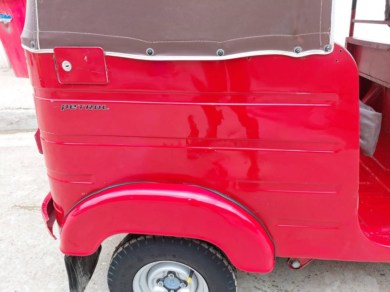 السلام عليكم تكتك2018للبيع العنوان الزعفرانية دورالصحة***********
