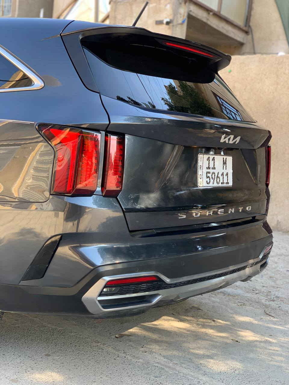 سلام عليكم للبيع كيا سورنتو جديدة
#وارد_امريكي 
#موديل_2022
#محرك_2500 تنفس طبيعي 
#ماشية_45 ميل و قابلة للزيادة 
#الضرر دعامية خلفية و الصندوك بدون دواخل و بدون جاملغات و الدعامية الامامية فقط فقط بدون بنيد بدون جاملغات بدون دواخل بدون ايرباك 

                        ((((((المواصفات))))))

1- شاشة كبيرة
2- كامرة خلفية  
3- تبريد قطعتين 
4- سبعة راكب 
5- مانع انزلاق 
6- رادار امامي 
7- رادار جانبي 
8- تحديد مسار 
9- كروس سرعة 
10- فول تحكمات استيرن 
11- كمبيوتر تحديد عطل 
12- اشاير بالمري الجانبية 
13- نظام AUTO STOP 
14- نظام ECO 
15- نظام SPORT
16- نظام SMART 
17- نظام منحذرات 
السيارة كاملة مكملة من كل النواحي ما بيها نقص برغي تخم تاير جديد دهن و فلتر جديد حمام بولش مابيها اي نقص السيارة جديدة بمعنى الكلمة السيارة بالواقع احلى و اجمل بكثير من الصور السيارة باسمي تحويل ثاني يوم سعر السيارة 215 و بيها مجال الاتصال على الرقم *********** او *********** المكان 
📍بغداد - الدورة - شارع 60
