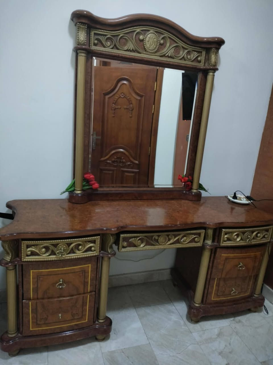 للبيع


**إذا كنت صاحب هذا الإعلان وتريد حذفه لأي سبب، رجاءا أرسل رسالة إلى الدعم الفني**