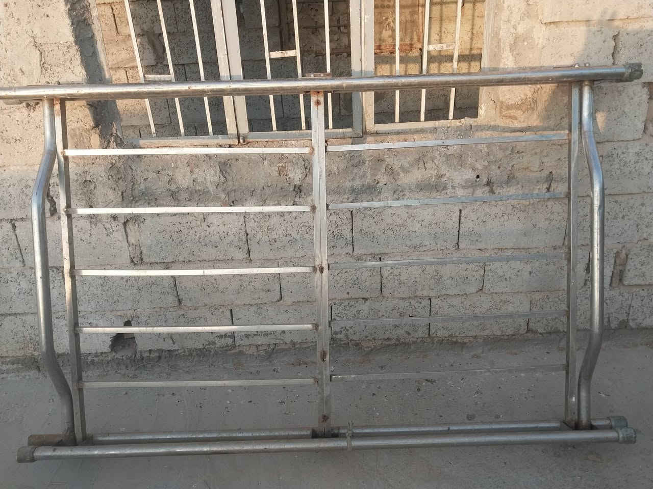 ***********
سلام عليكم  سيبايه بريجو استيل سعره50 الف بيه مجال الشراي زائددرع ستاركس،50الف بيه مجال ضافه باب ستلايت بريجو  سعره25
