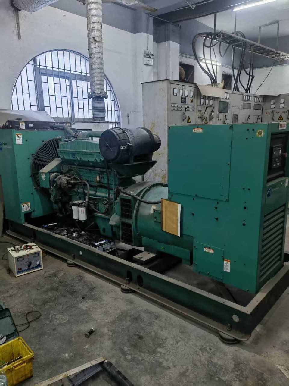 400KVA Cummins NTA855-G4 generator for sale


**إذا كنت صاحب هذا الإعلان وتريد حذفه لأي سبب، رجاءا أرسل رسالة إلى الدعم الفني**