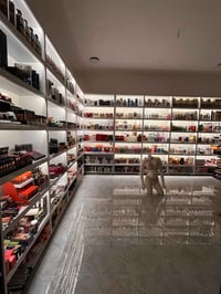 ممكن متابعة للبيج مالتي Lam Brand   كل قطعة مختارة بعانية لتناسب ذوقك ...