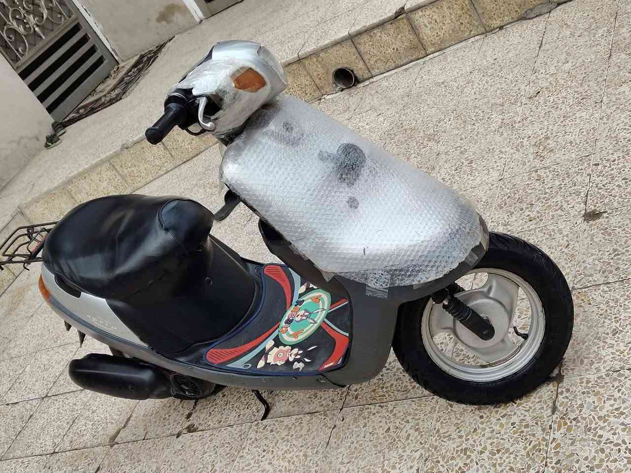 السلام عليكم ماطور بوتين نظافه كدام العين سلف شغال اشاير بك لايت لايت كلشي شغال شلعه ومعدل نار 🔥شاصي شرط تواير جدد مكينه شرط السعر 400 وبي مجال 
***********
