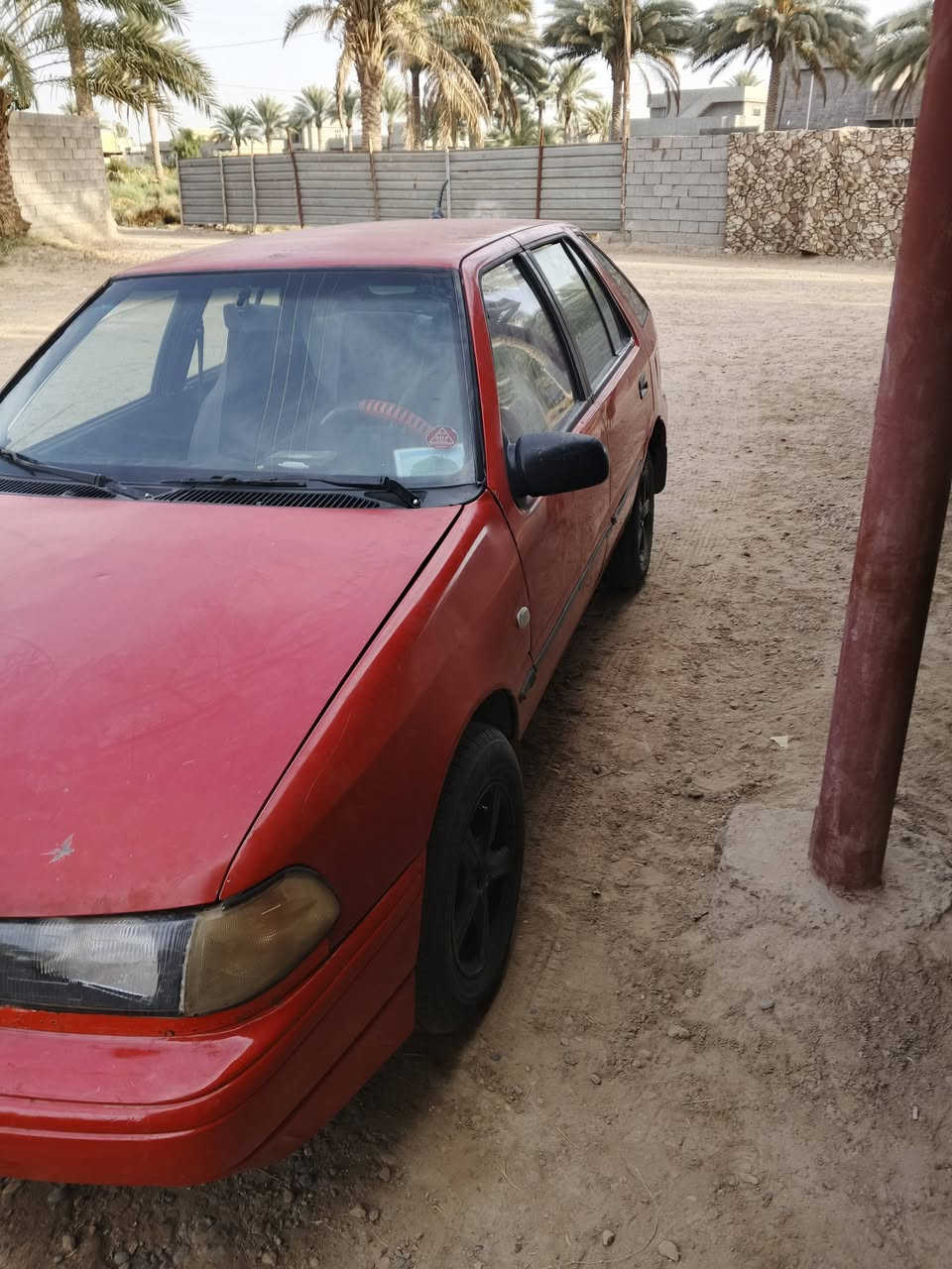 سلام عليكم سياره هوندا كسله كير ومحرك كفاله سياره نظيفه وحلوه موديل 93بسمي سعر  25وبيه مجال عنوان رمادي جويبه ***********
