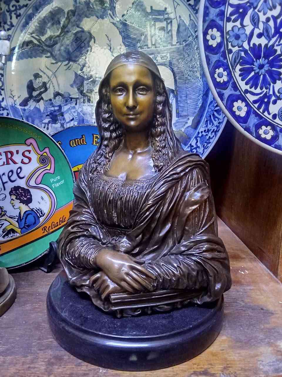 عمل نصفي برونز موناليزا موقع وزن ثقيل قاعدة مرمر ارتفاع 26سم سعر عل خاص


**إذا كنت صاحب هذا الإعلان وتريد حذفه لأي سبب، رجاءا أرسل رسالة إلى الدعم الفني**