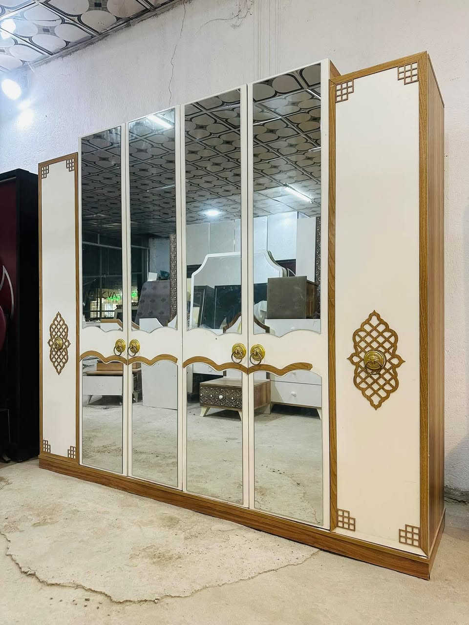 غرفه تركي مستخدمه 🛠️
غرفه ماركه ٨ قطع 🔥
غرفه نضيفه مثل بل صور ✨ 
غرفه ول توصيل600فقط 😍✔️
للحجز والاستفسار مراسله الصفحه او وتساب ***********
