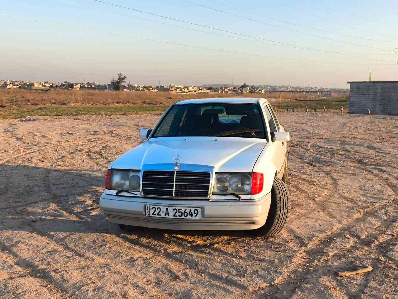 موديل 90 السعر 58 وبيها مجال كير ومحرك شرط السياره صبغ بس 3قطع المكان جلولاء ديالى
***********
