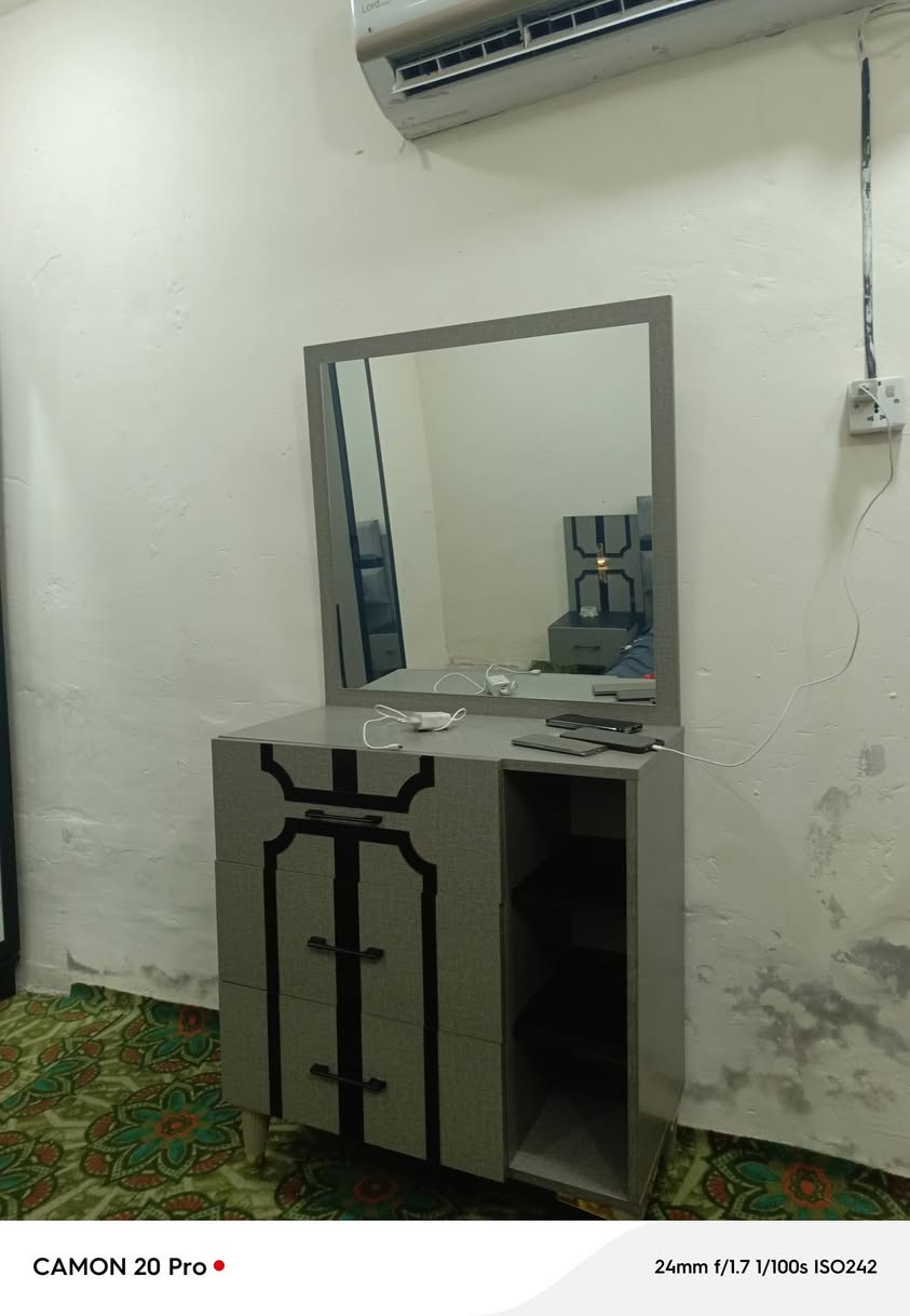 السلام عليكم مكلف بلنشر غرفه نوم تركيه للبيع متكونه من خمس قطع استخدام عشرين يوم فقط المكان نجف حي الوفاء للاستفسار الاتصال فقط ***********
مامتوفر عل خاص
