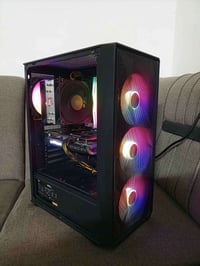 رايزن 5 5600 • RTX 4060 8GB • رام 16GB 3600