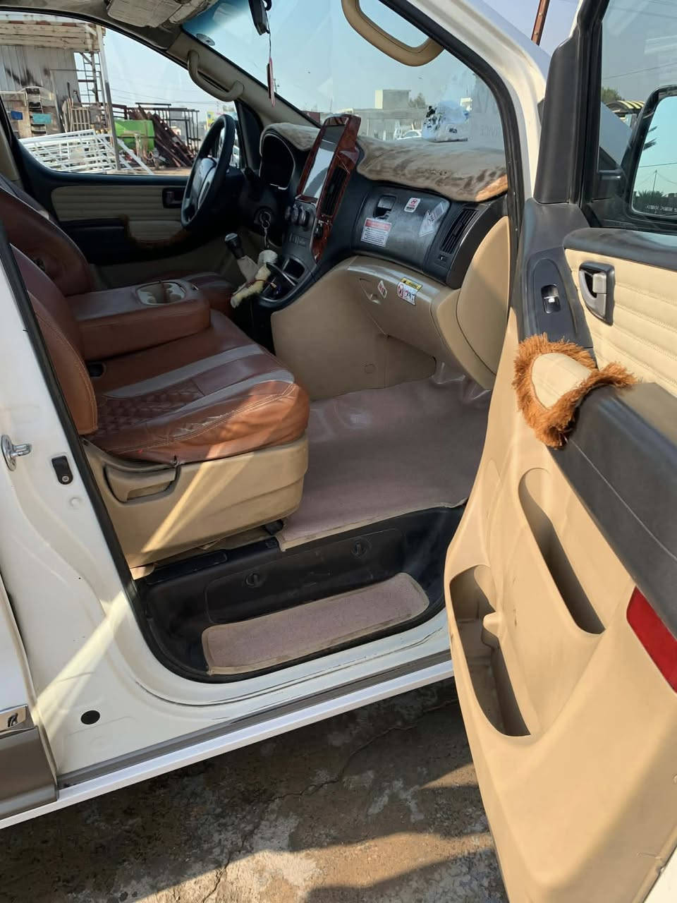 السلام عليكم
ستاركس ٢٠١٢ اربيل دولي السيارة خير من الله ما تذب عليهة برغي تخم تاير صدر امامي خلفي دوشمة سيبايا ودرع شاشة تيسلا كاملة من كل النواحي 
للاستفسار : ***********
