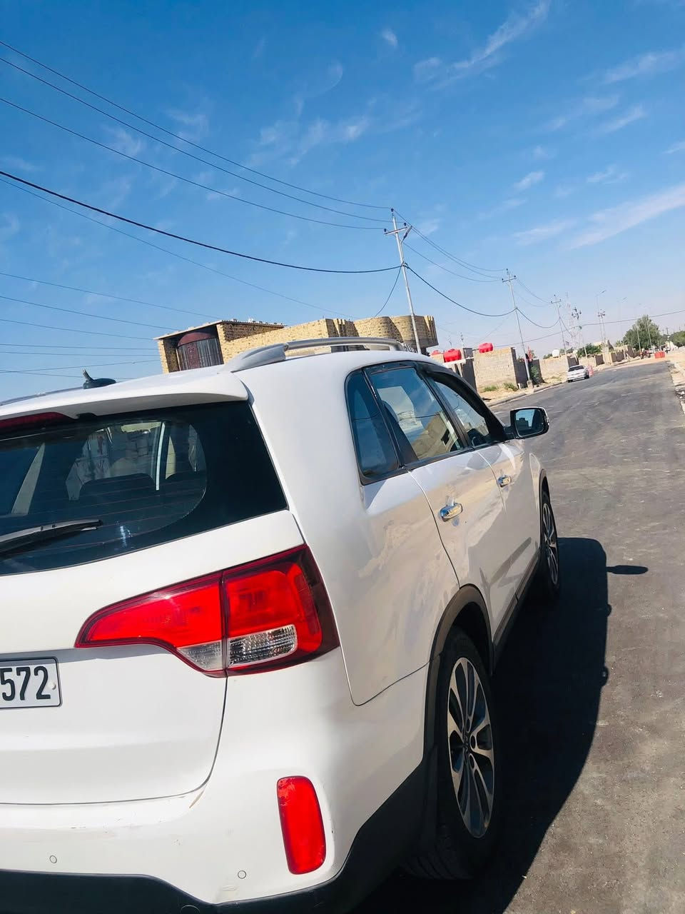 🚗 للبيع – كيا سورنتو 2014 / 4 سلندر خليجي
السيارة نضيفه من الداخل والخارج، بيها بس ضربة من الخلف،
سيارة مال جناي 🔥
المواصفات:
لون أبيض
شاشة كبيرة
حساسات أمامي وخلفي
تشغيل بصمة
تحكم ستيرن
كير ومكينة بحالة ممتازة
📍 الموقع: واسط – قضاء الحي
💰 السعر: 127 ورقة قابل للتفاوض البسيط
اللي يريد يشوفها أو يستفسر، يتواصل على الرقم 
***********
