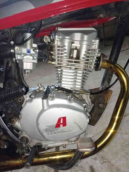 السلام عليكم دراجة للبيع أرشة 18السعر 275وبيها مجال مكاني شارع كربلاء نجف عامود 233
هذا رقمي بيه واتساب، ***********
