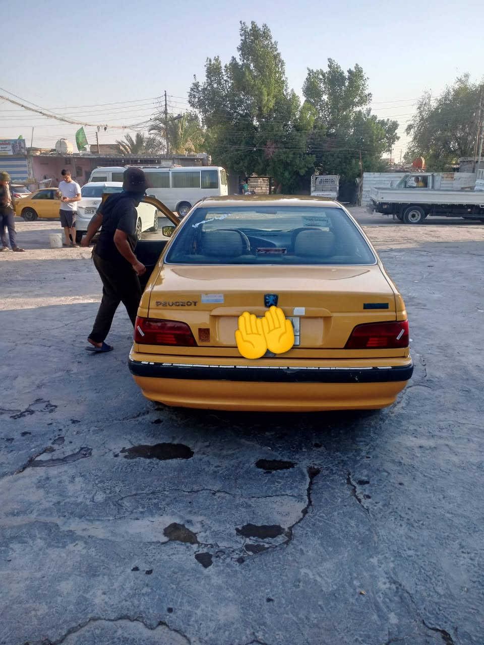 سلام عليكم بيجو باص موديل 2015 رقم بغداد العنوان بغداد  الزعفرانيه تفاصيل السياره السياره مكفوله ما عده هلاهات الخلفيه سياره مكفوله من كل نواحي صدر نص عمر  كهربائيات كلها شغاله مكينه نضيفه تبريد محرك نضيف  السعر 37 وغرامه والهئيه على بايع 

الاستفسار ع رقم 
***********
ما متواجد ع فيس
