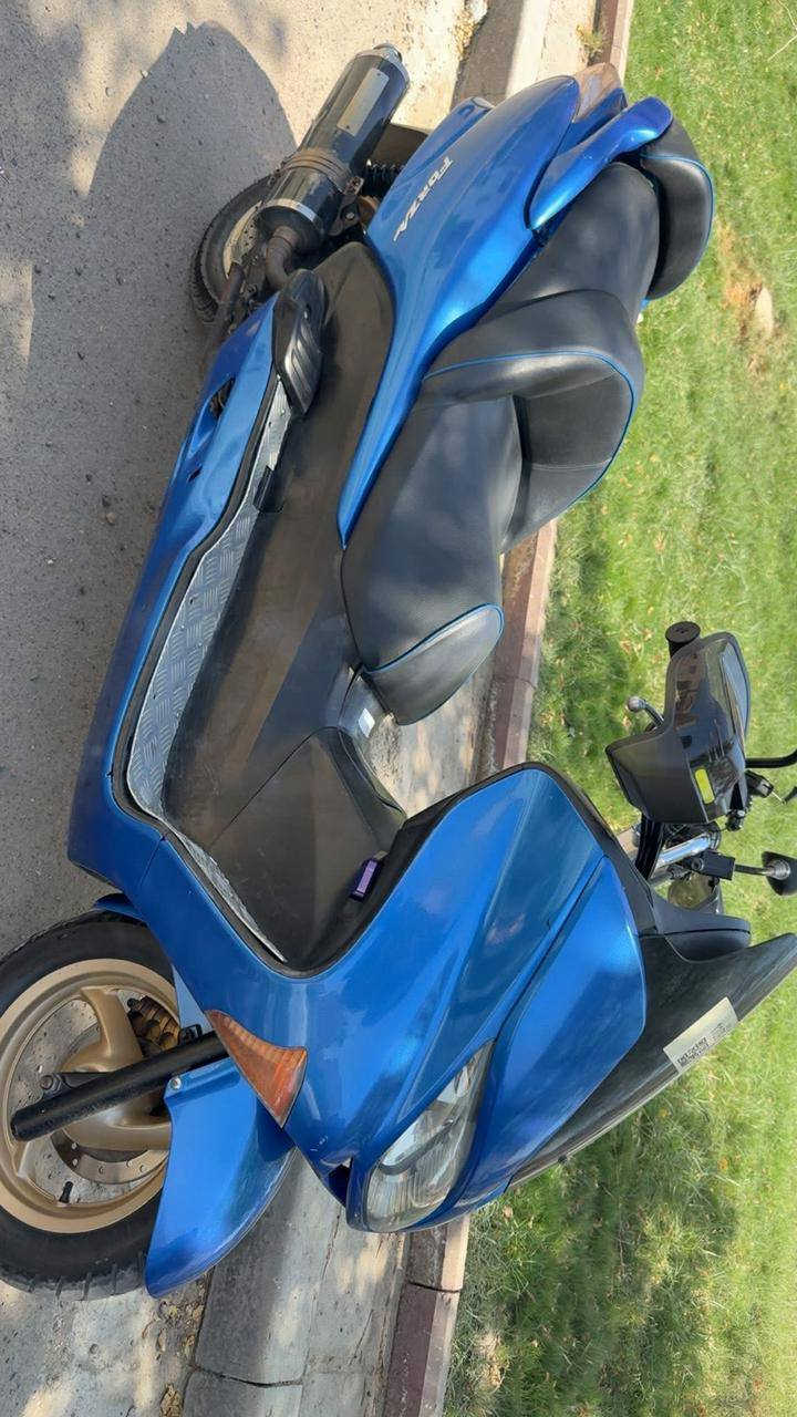 سلام عليكم اخوتي عندي دراجه فورزه08 عميه الدراجه نقص كلج خلفي الدراجه مستعمل 4اشهر وتركتها بسبب السفر السعر مليون500وبيها مجال ها الدراجه بانزين محسن ودهن امزويل ولك حك الجيه مكاتبه كاملة تحويل
الرقم ***********/***********
