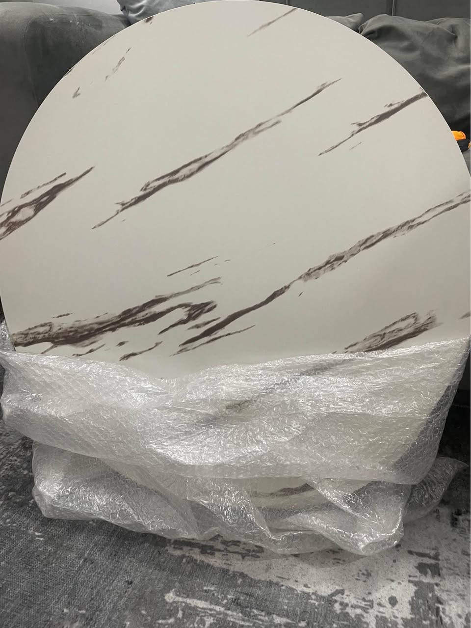 طبلات وسطيه متداخله جديدات غير مستخدمات  بكارتونهن  حجزتهن من الانستا بس طلعن مو اللون الي انه رايدتهن  قياس الجبيره 70 في 70 والزغيره 50 في 50 وسعرهن 55 الف  والعنوان ناصريه عمارات الشموخ الرمادي, الأنبار


**إذا كنت صاحب هذا الإعلان وتريد حذفه لأي سبب، رجاءا أرسل رسالة إلى الدعم الفني**