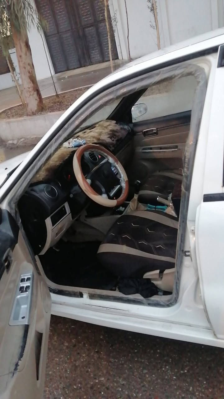 ***********
***********
