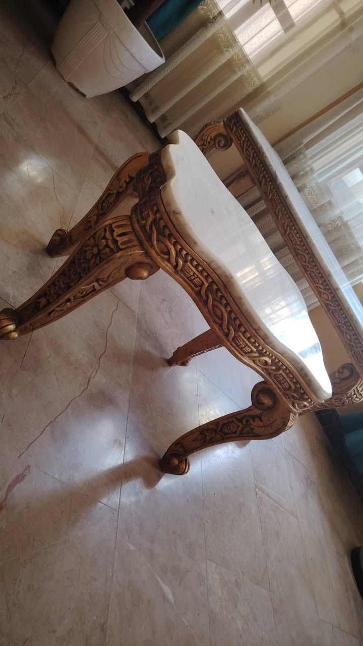 ميز وسط مرمر إيطالي وياه طبلتين سعر 300الف


**إذا كنت صاحب هذا الإعلان وتريد حذفه لأي سبب، رجاءا أرسل رسالة إلى الدعم الفني**