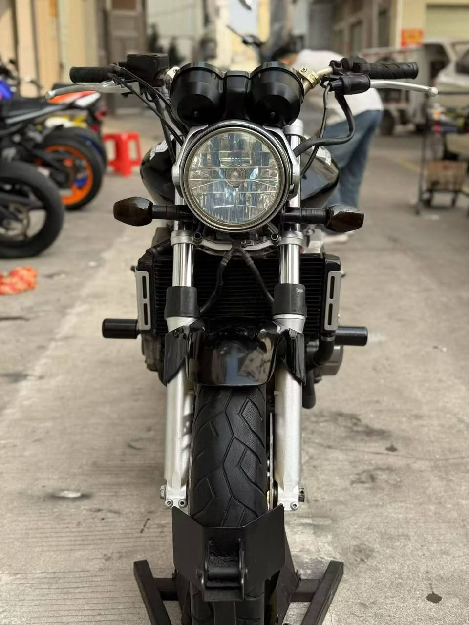 صباح خیر اعزا  کرام 
هس هنانە صباح 
Honda hornet 
919
٢٥🔒
***********
